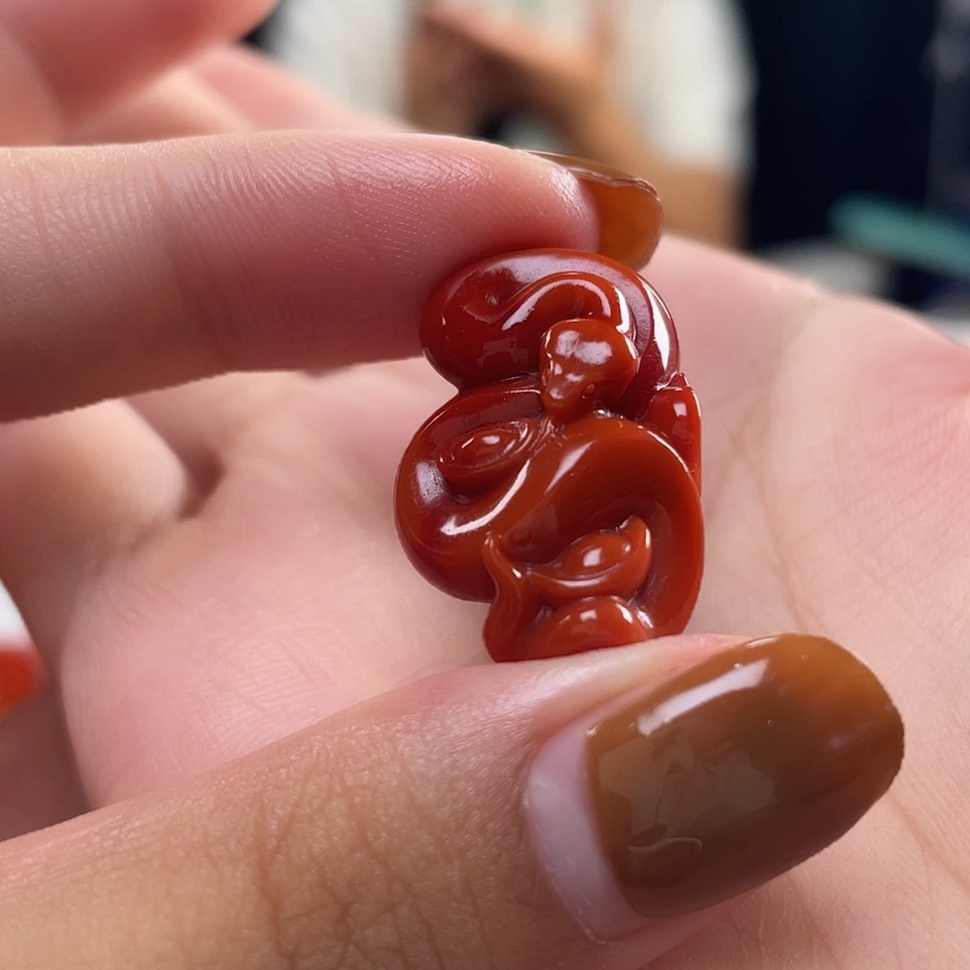 南红玛瑙未镶嵌颈饰