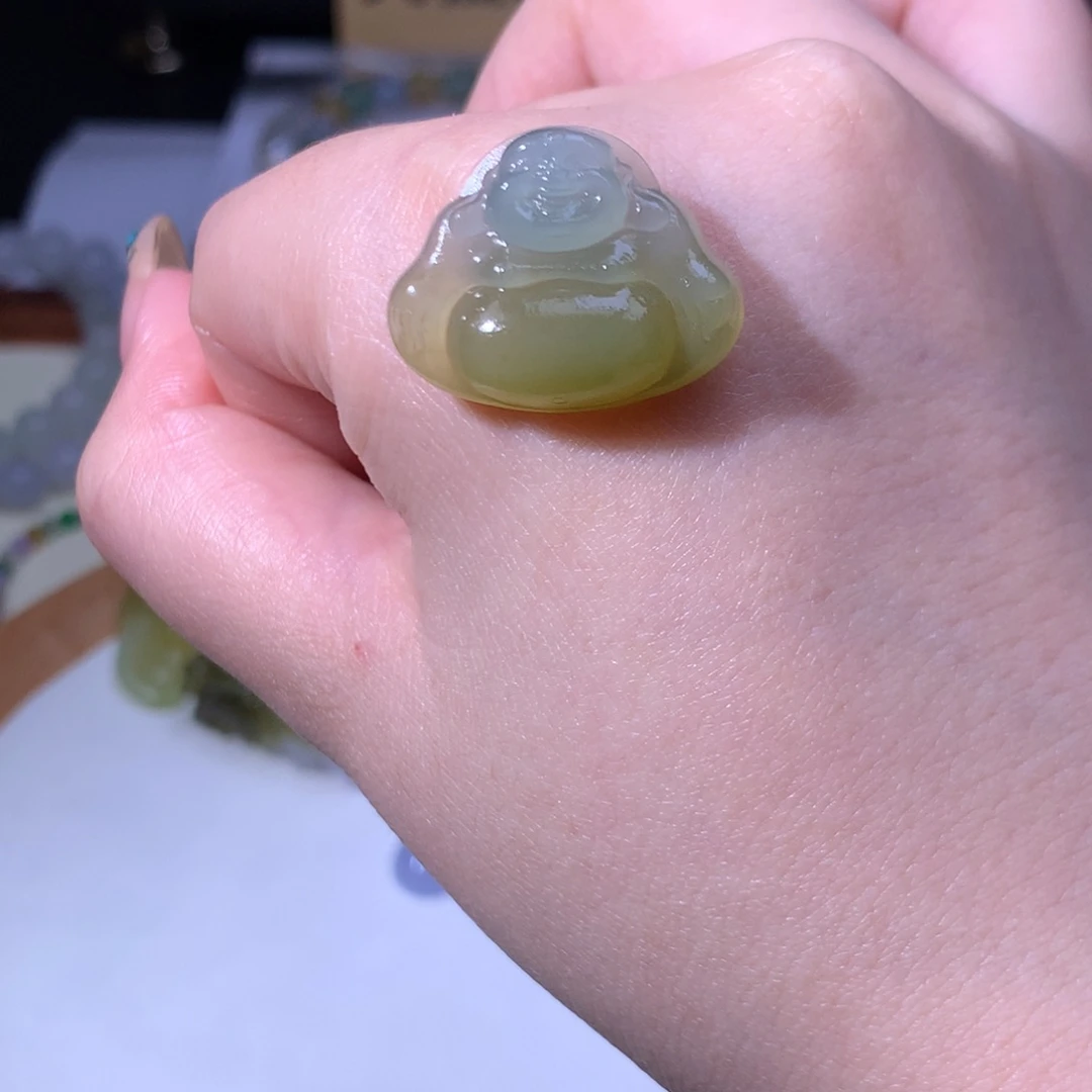 未镶嵌定制翡翠佛公