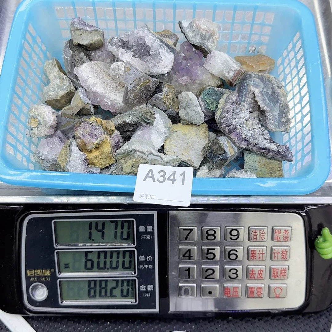 未镶嵌水晶大型摆件（非配饰）