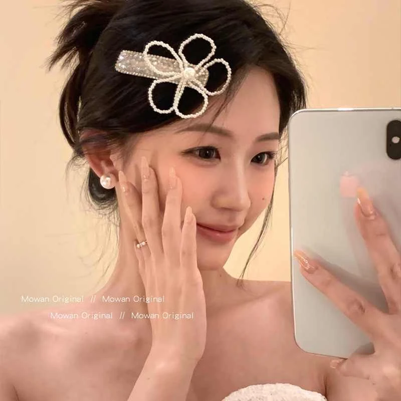 甜美珍珠花朵发夹女2025新款高端边夹侧边碎发刘海夹前额发卡头饰