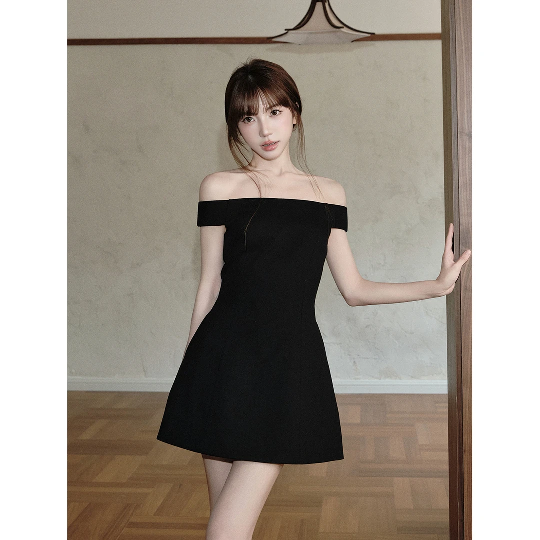 avenement/一字肩收腰露肩法式气质高级感a字裙连衣短裙女夏季