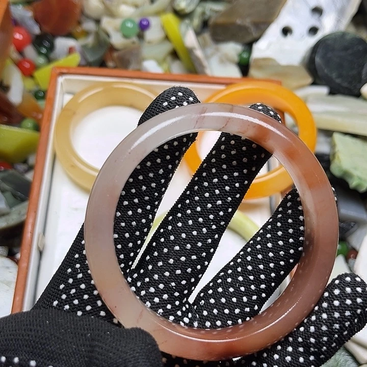 未镶嵌和田玉珠宝奇石执****播