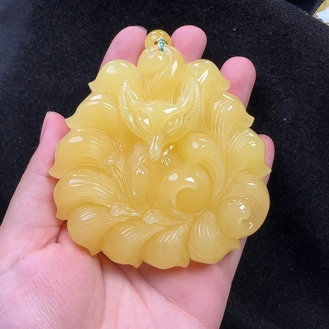 蜜蜡未镶嵌珠宝奇石
