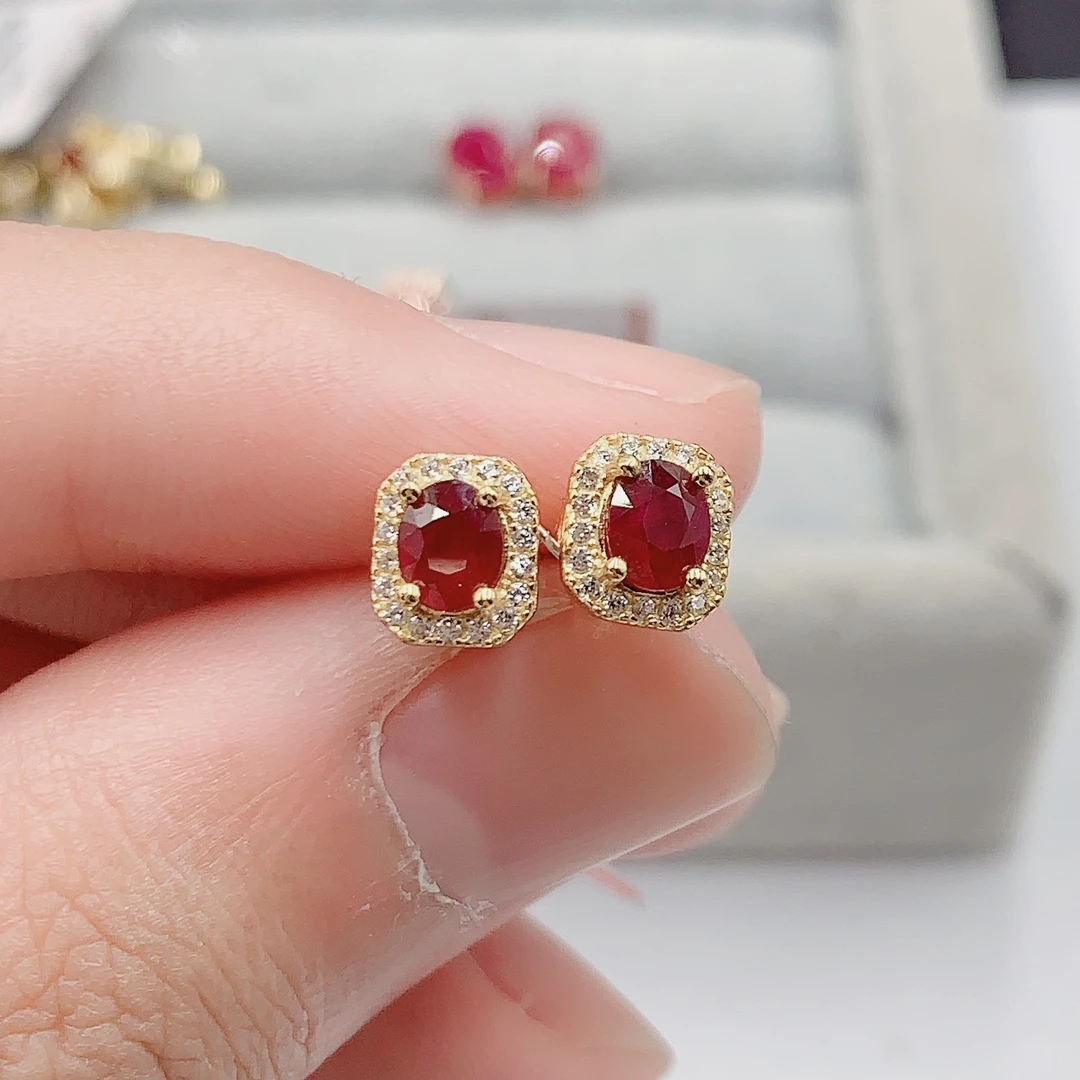 s925银天然红宝石耳钉4x5精致百搭款