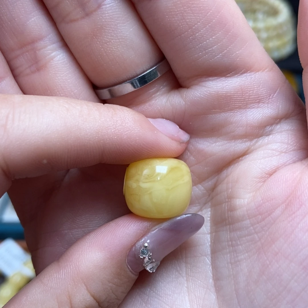 天***5蜜蜡未镶嵌珠宝奇石