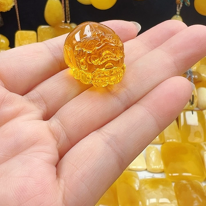 裸石琥珀未镶嵌?**头金珀貔貅