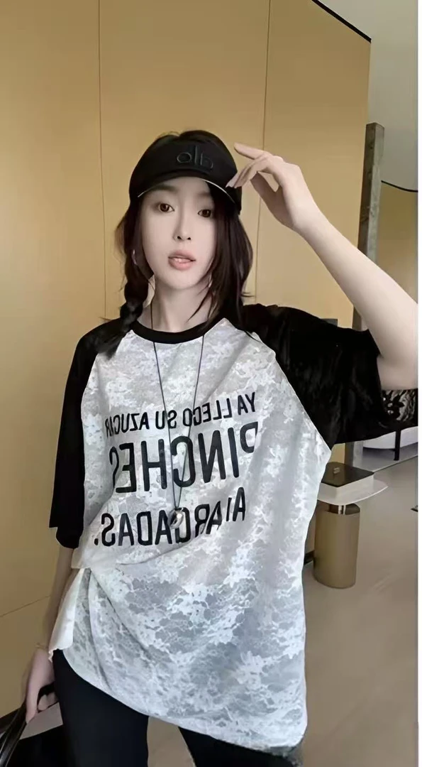 蕾丝拼接碎花短袖圆领T恤显瘦时尚百搭夏季上衣