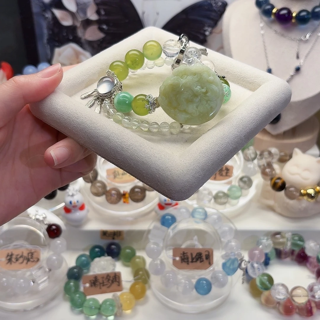 玛瑙/玉髓合金手链青提岫玉狐牌款手串