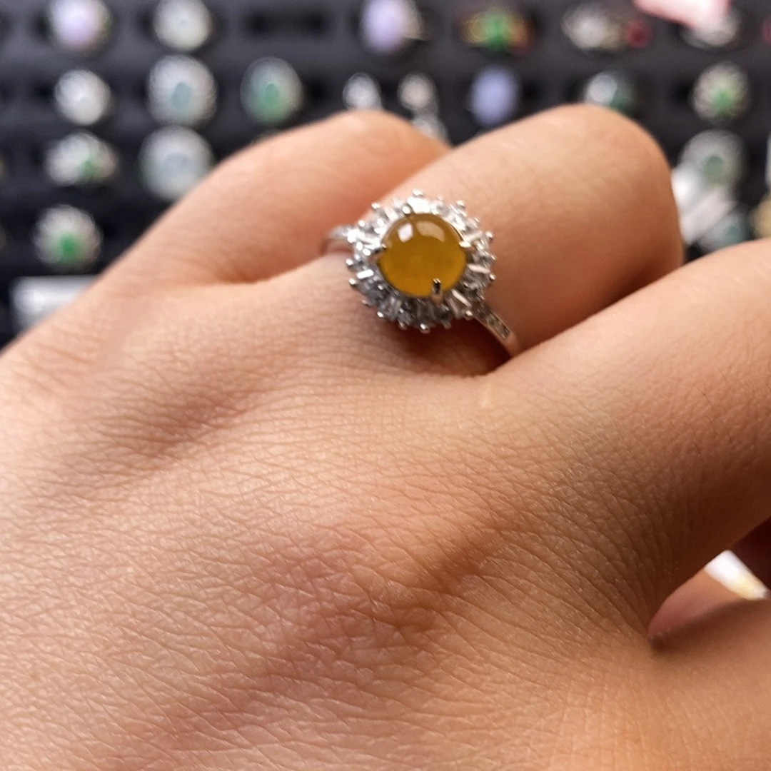 翡翠未镶嵌戒指翡翠