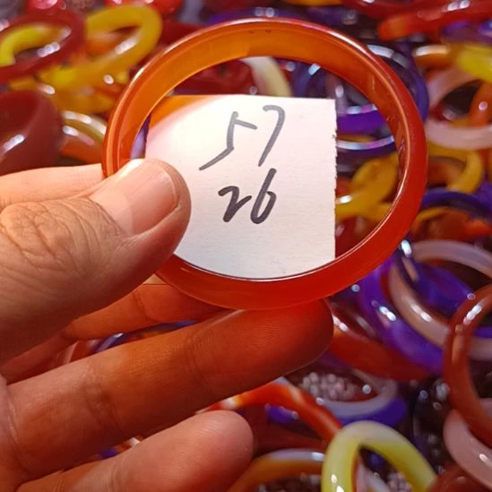 玛瑙/玉髓手镯未镶嵌