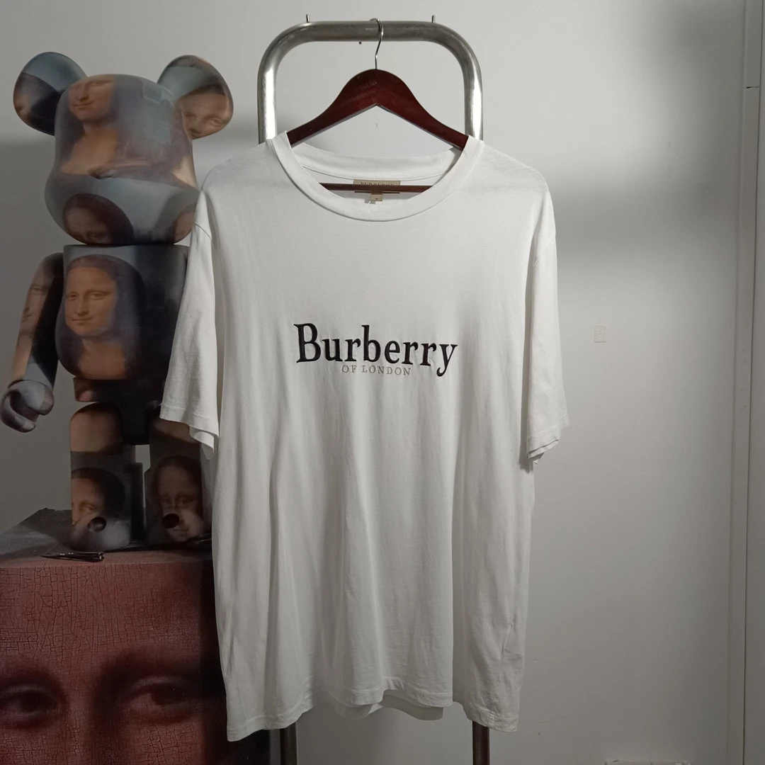 99新 BURBERRY/博柏利 短袖 R1118 M胸围55衣长76编码1