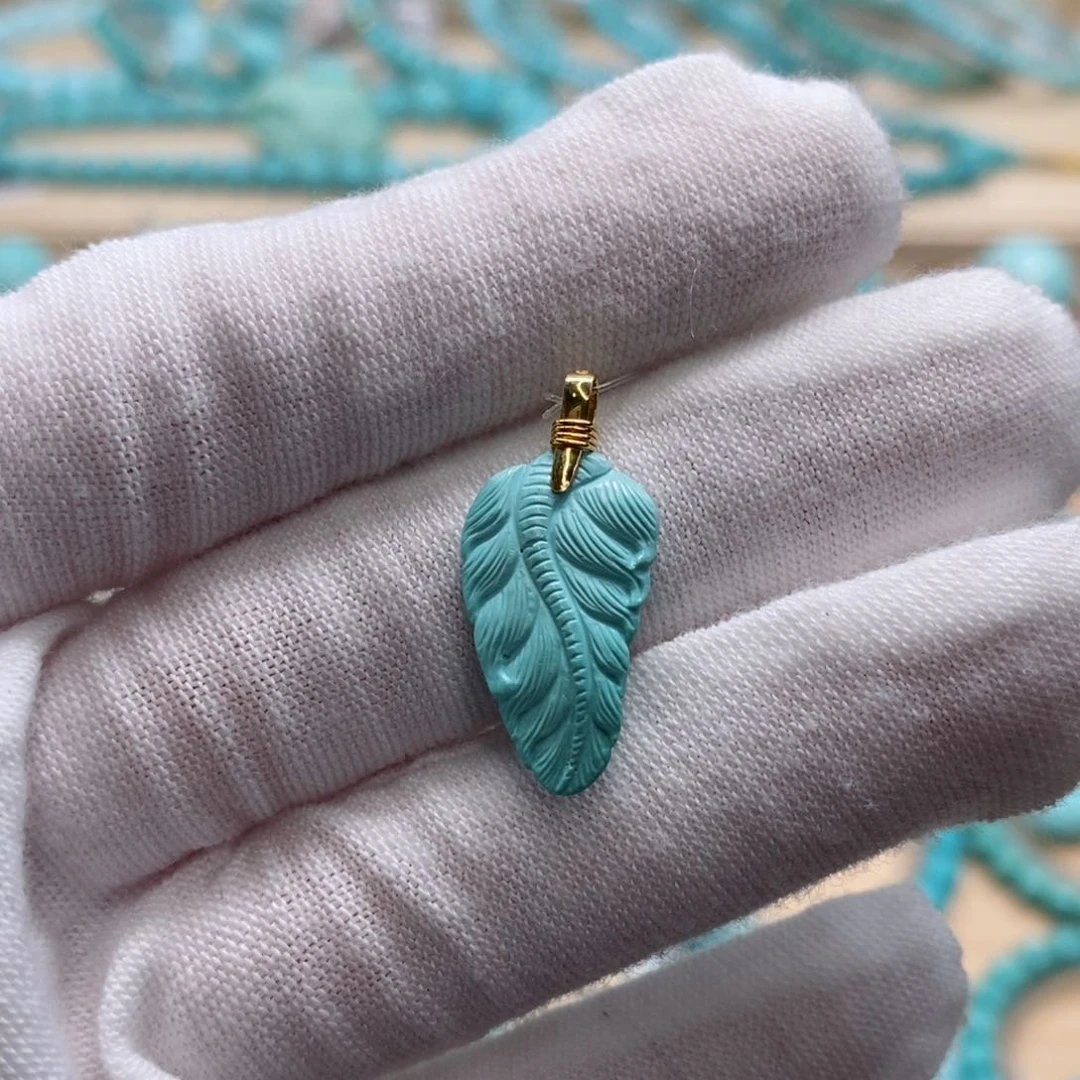 18K金镶嵌绿松石珠宝奇石