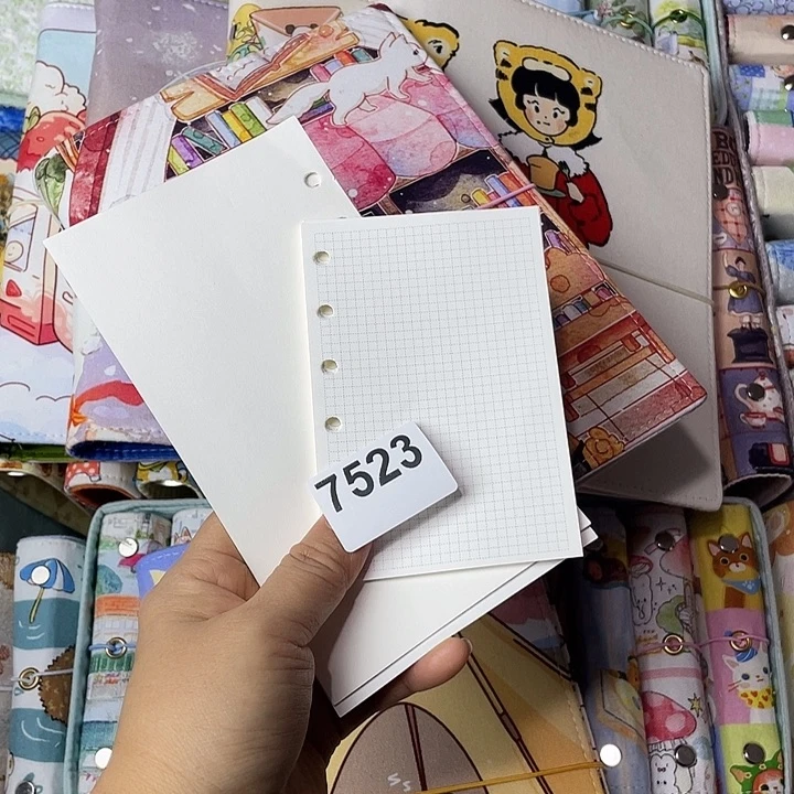 织绣活页纸A5方格 A6空白各1份7523