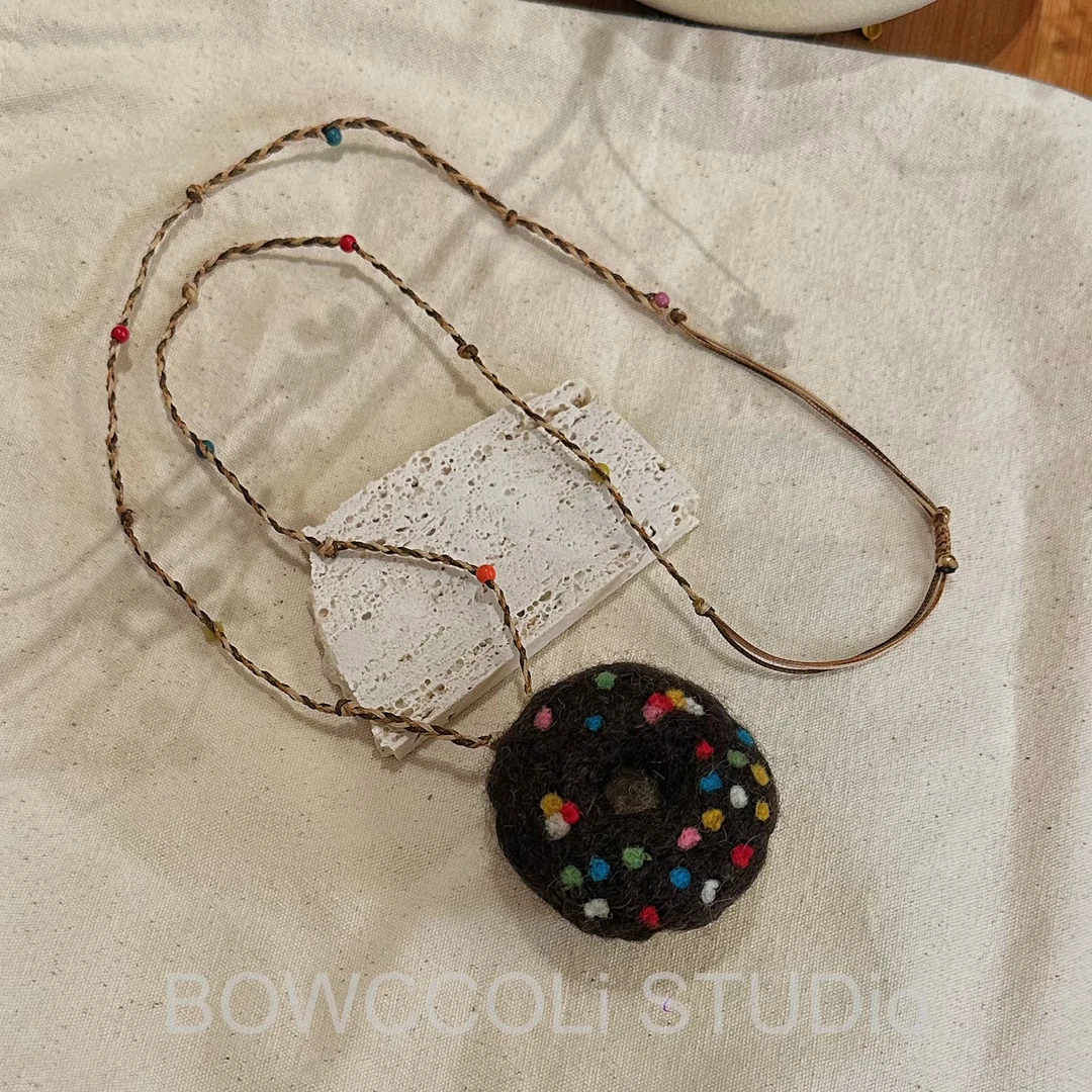 非金属布艺吊坠 【甜甜圈】手工小众彩色百搭毛毡项链