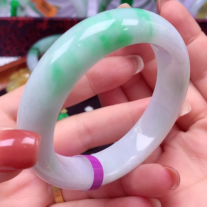 翡翠未镶嵌手镯翡翠手镯