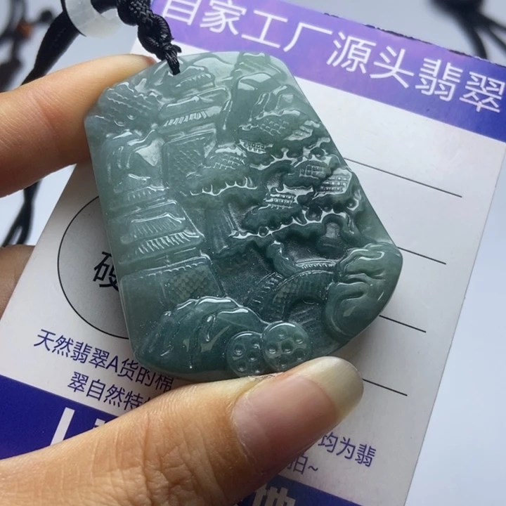 翡翠未镶嵌颈饰翡翠