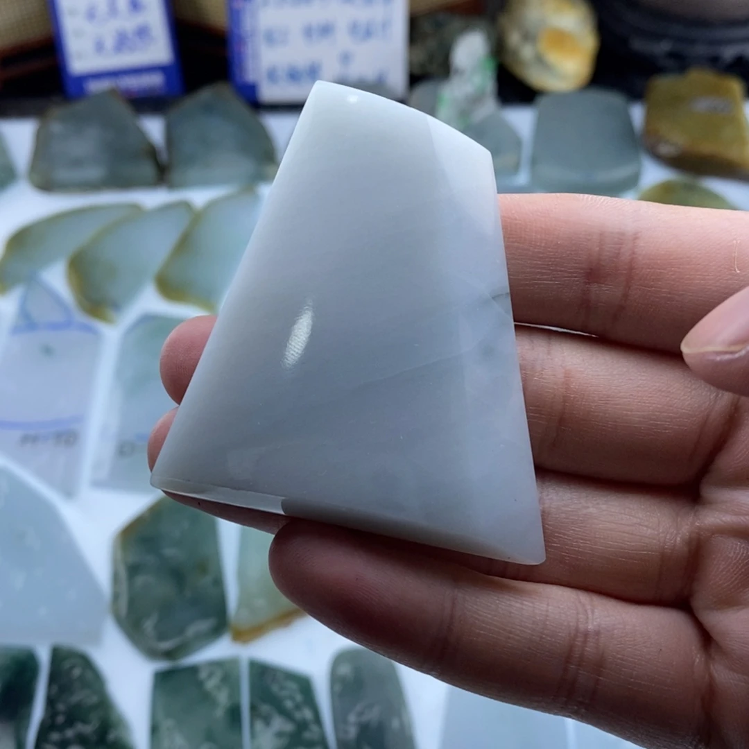 翡翠未镶嵌挂件翡翠