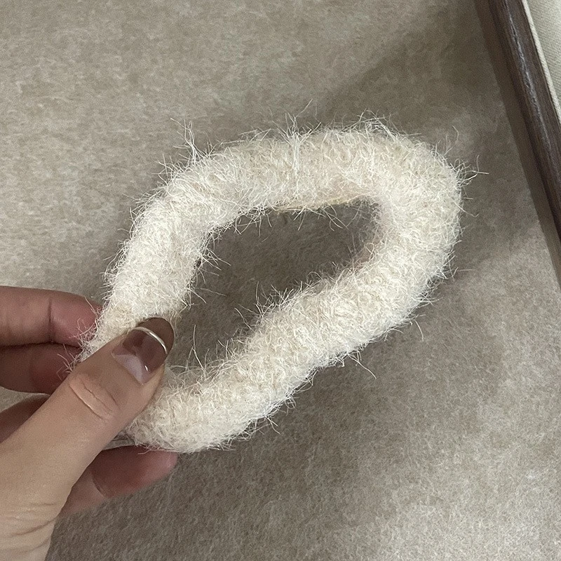 秋冬毛绒抓夹女发量多鲨鱼夹