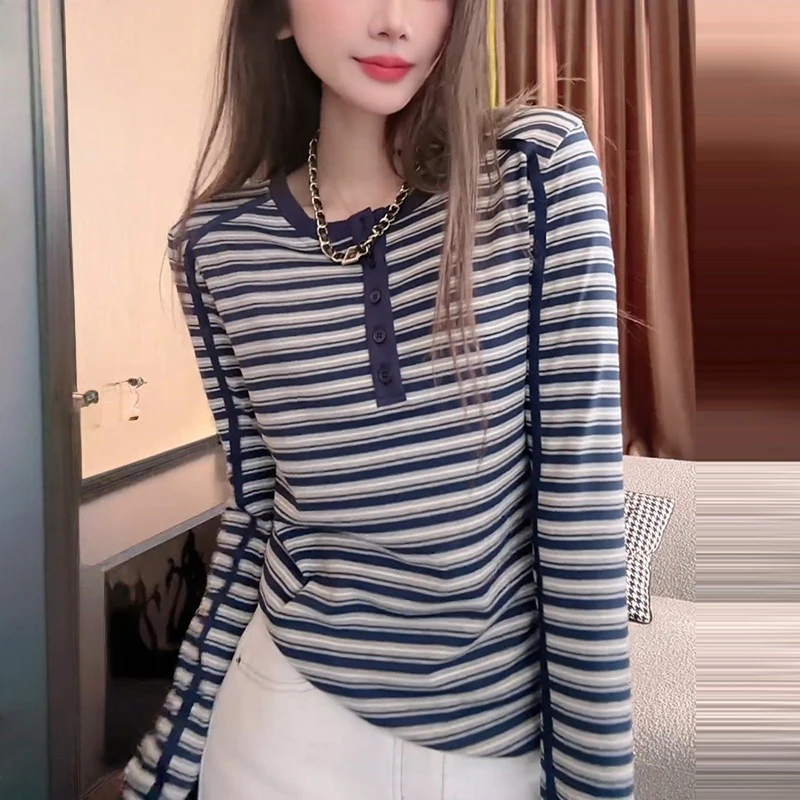 韩系长袖t恤女修身显瘦早秋小众不撞款上衣