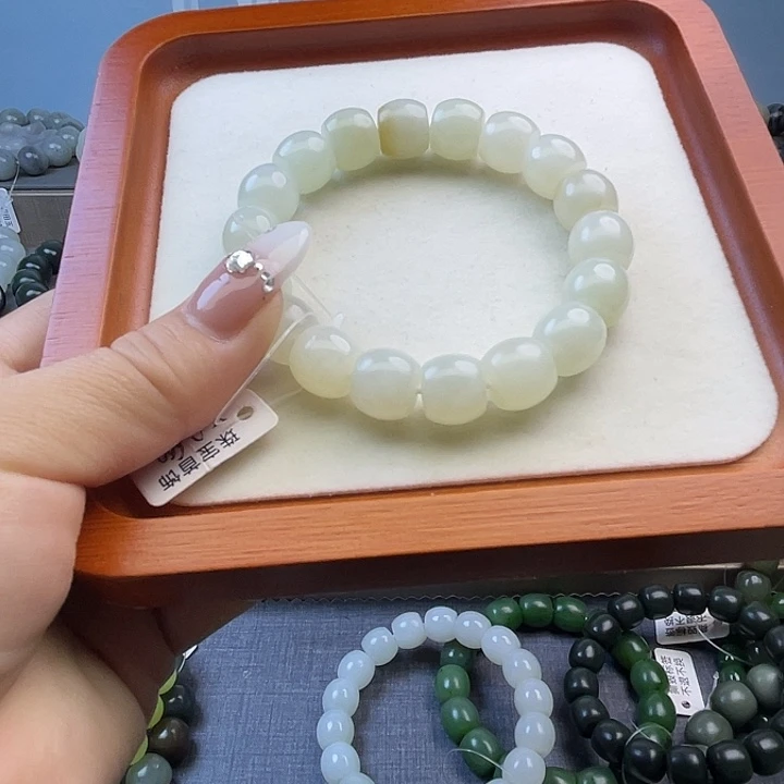 未镶嵌手链和田玉
