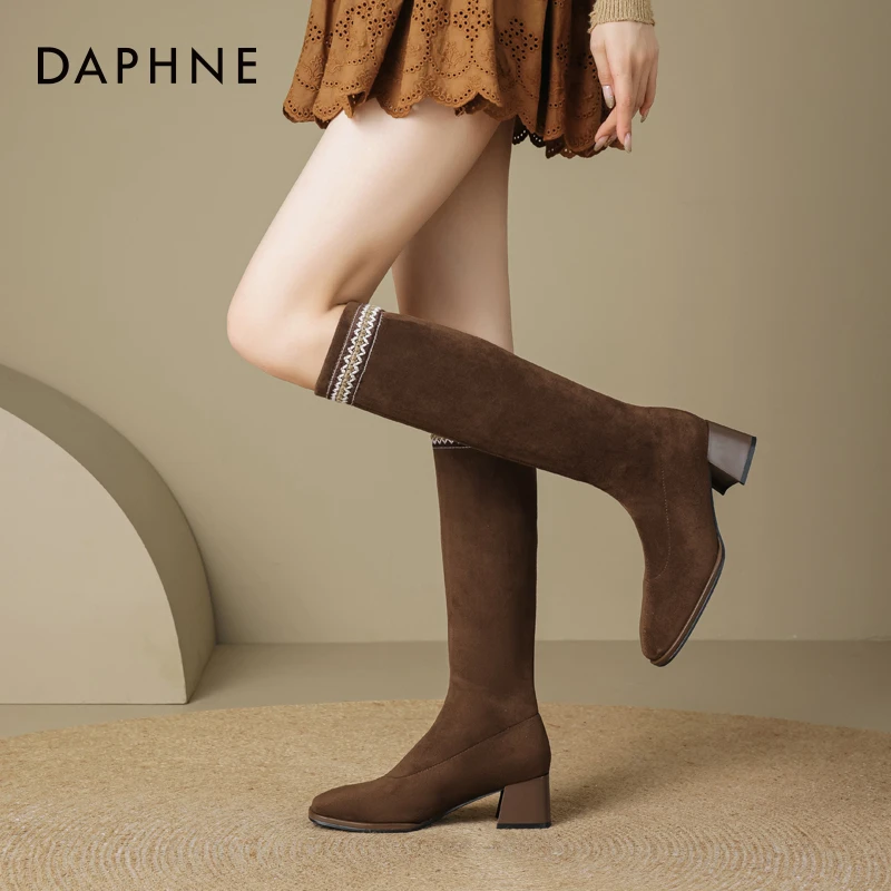 达芙妮网红爆款不过膝长靴2025超火女靴御姐高筒长筒靴弹力时装靴