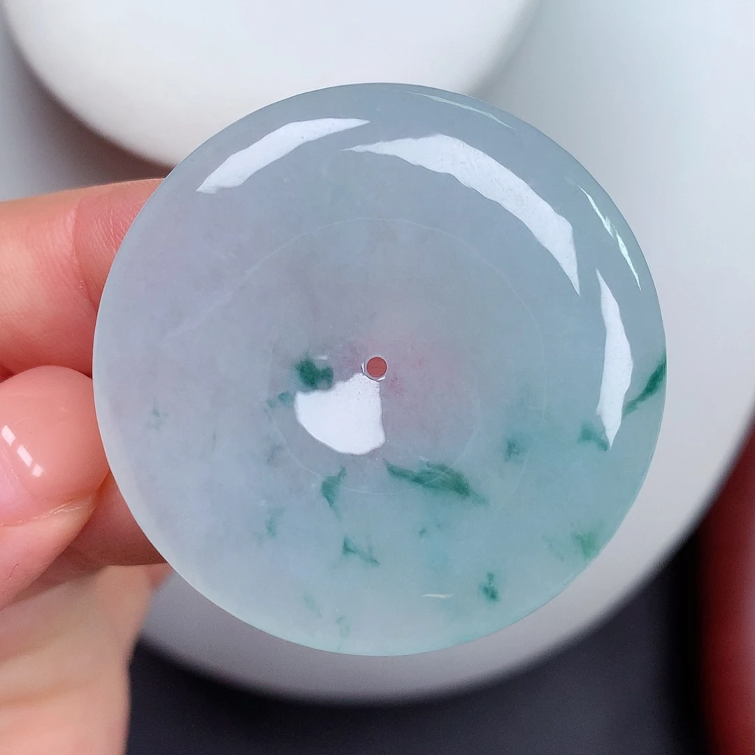 翡翠未镶嵌颈饰平安扣