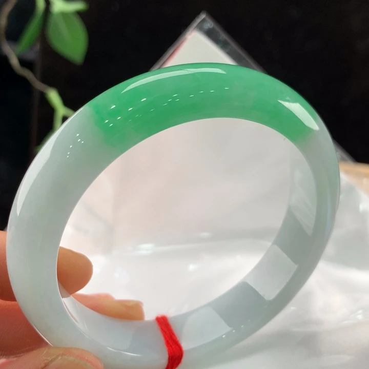 翡翠手镯未镶嵌111-3104