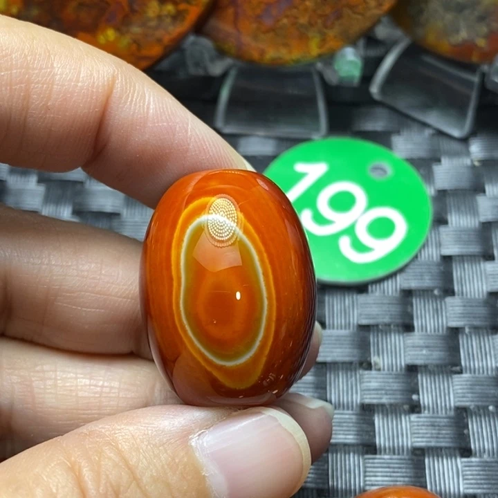 未镶嵌颈饰玛瑙/玉髓零*