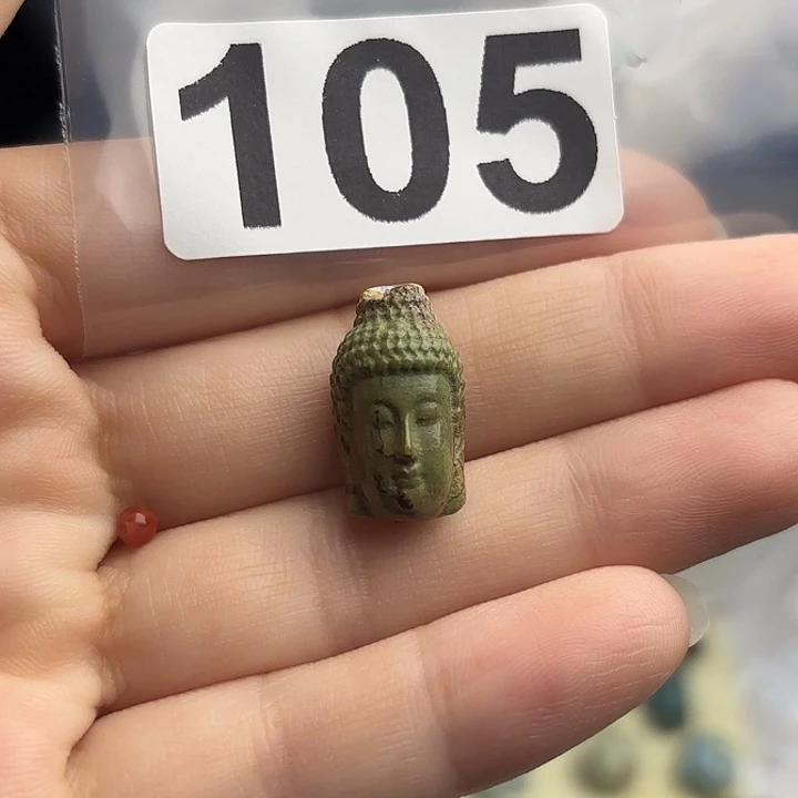 南红玛瑙未镶嵌珠宝奇石