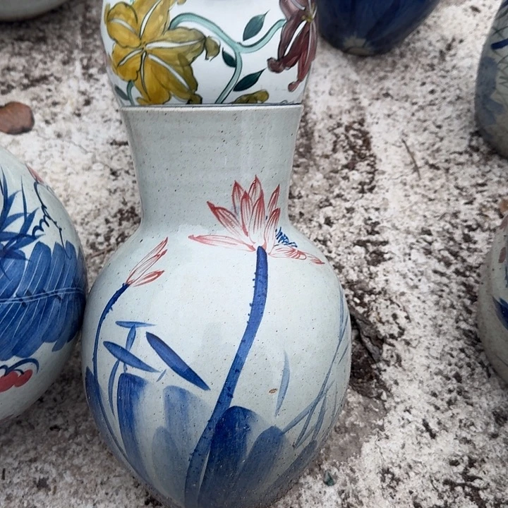 微瑕景德镇陶瓷手工花瓶