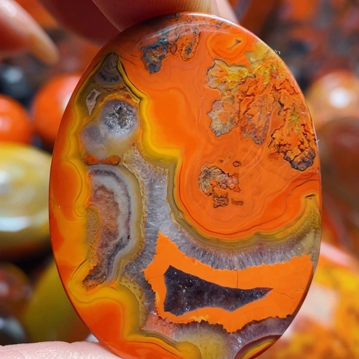 玛瑙/玉髓战国红玛瑙挂件未镶嵌