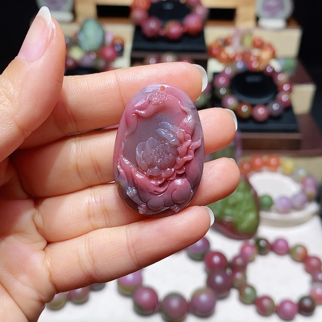 玛瑙/玉髓未镶嵌盐源玛瑙凤九牡丹花牌