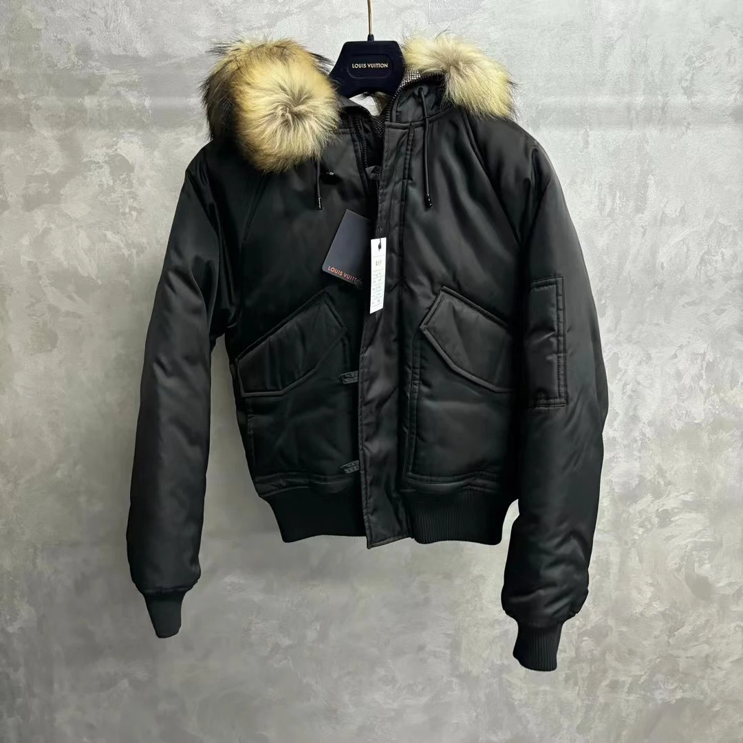 99新 LouisVuitton/路易威登 黑色nigo山地飞行员休闲外套/48码