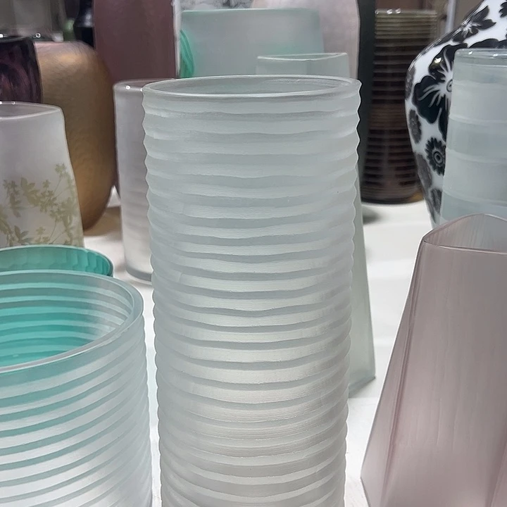 手工艺品琉璃明料磨刻花瓶花器高30口11