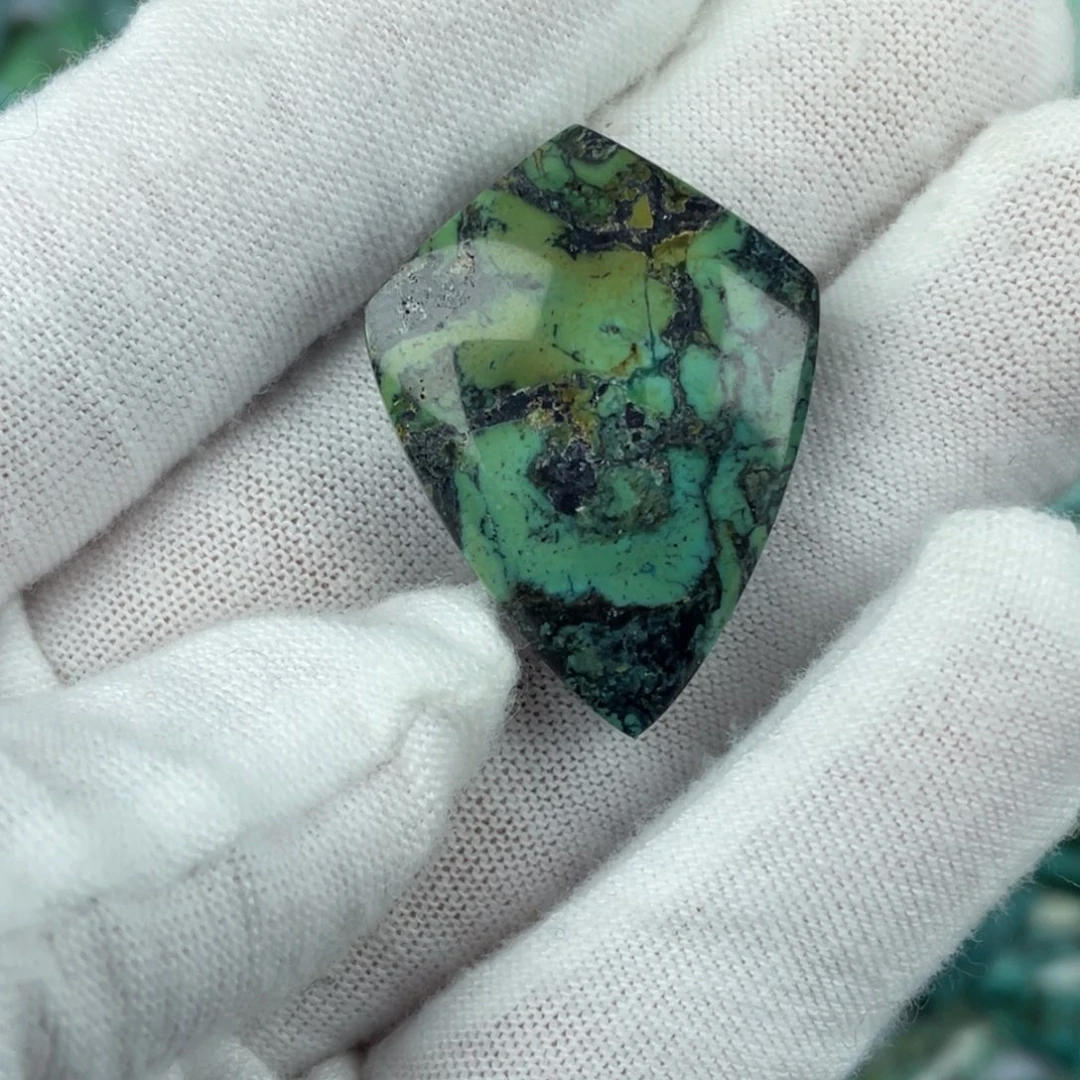 绿松石未镶嵌配饰