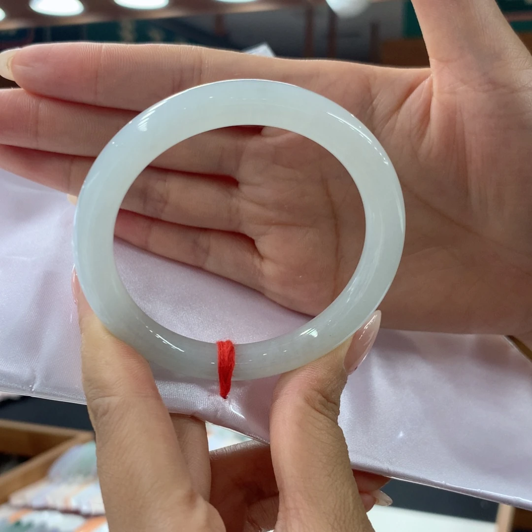 允***允翡翠手镯未镶嵌买断