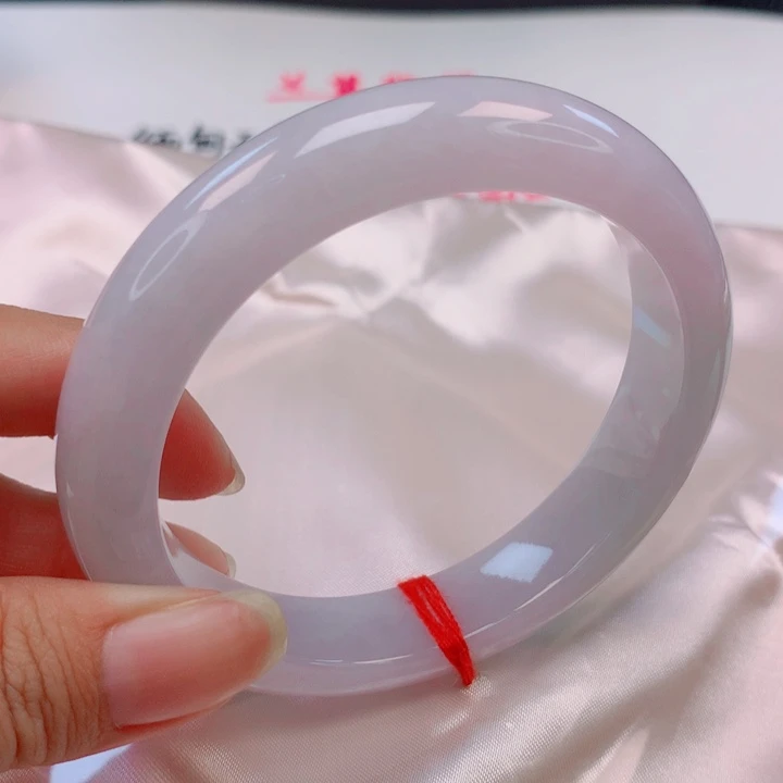 翡翠手镯未镶嵌59圈