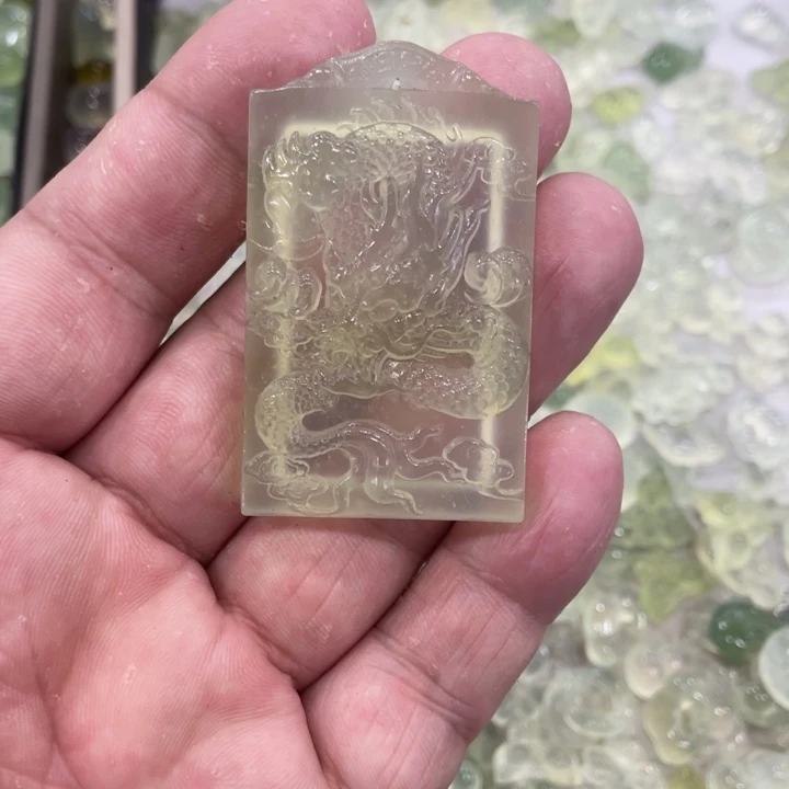 蛇纹石玉合金颈饰