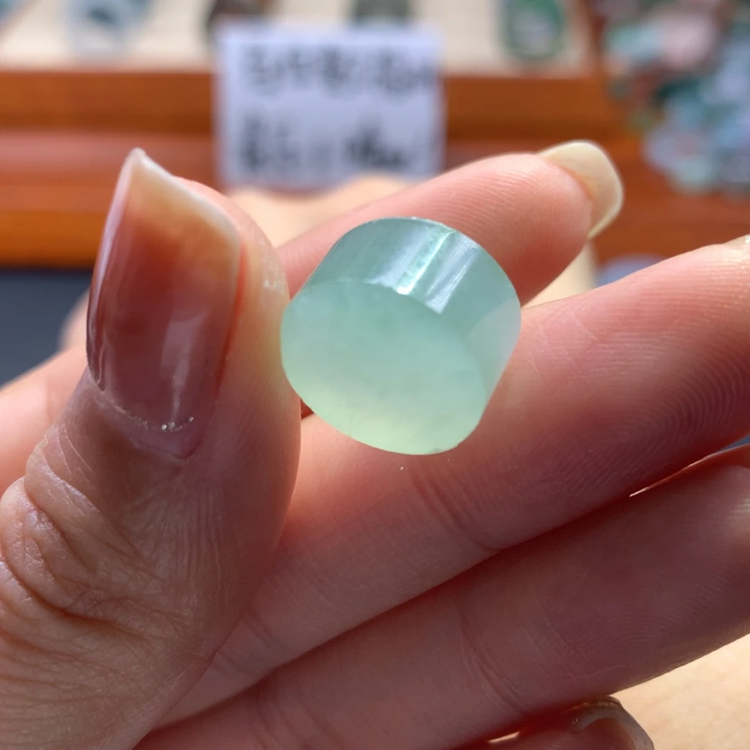 定制翡翠未镶嵌戒心13.6*7.3mm