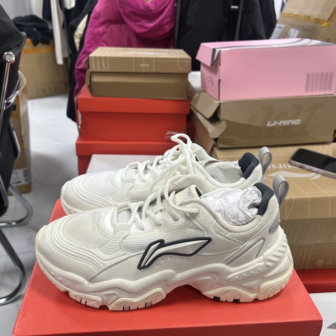 《B品以直播展示为准》发黄(X1366）李宁男子运动鞋AGCT423-1