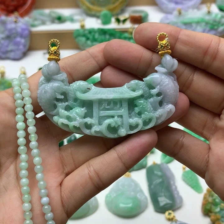 颈饰未镶嵌翡翠翡翠