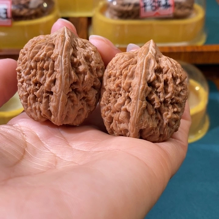文玩核桃吊坠大蒜