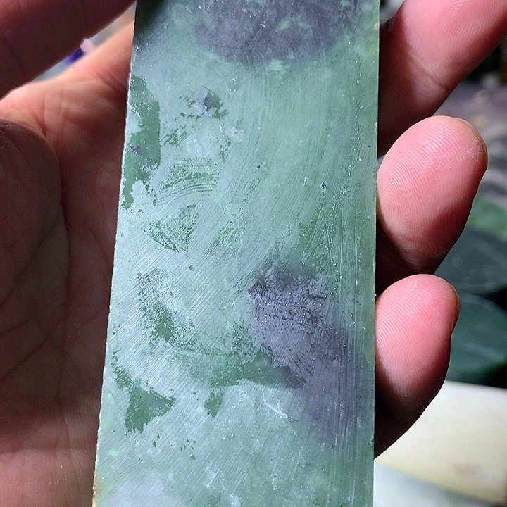 颈饰未镶嵌和田玉（糖玉）