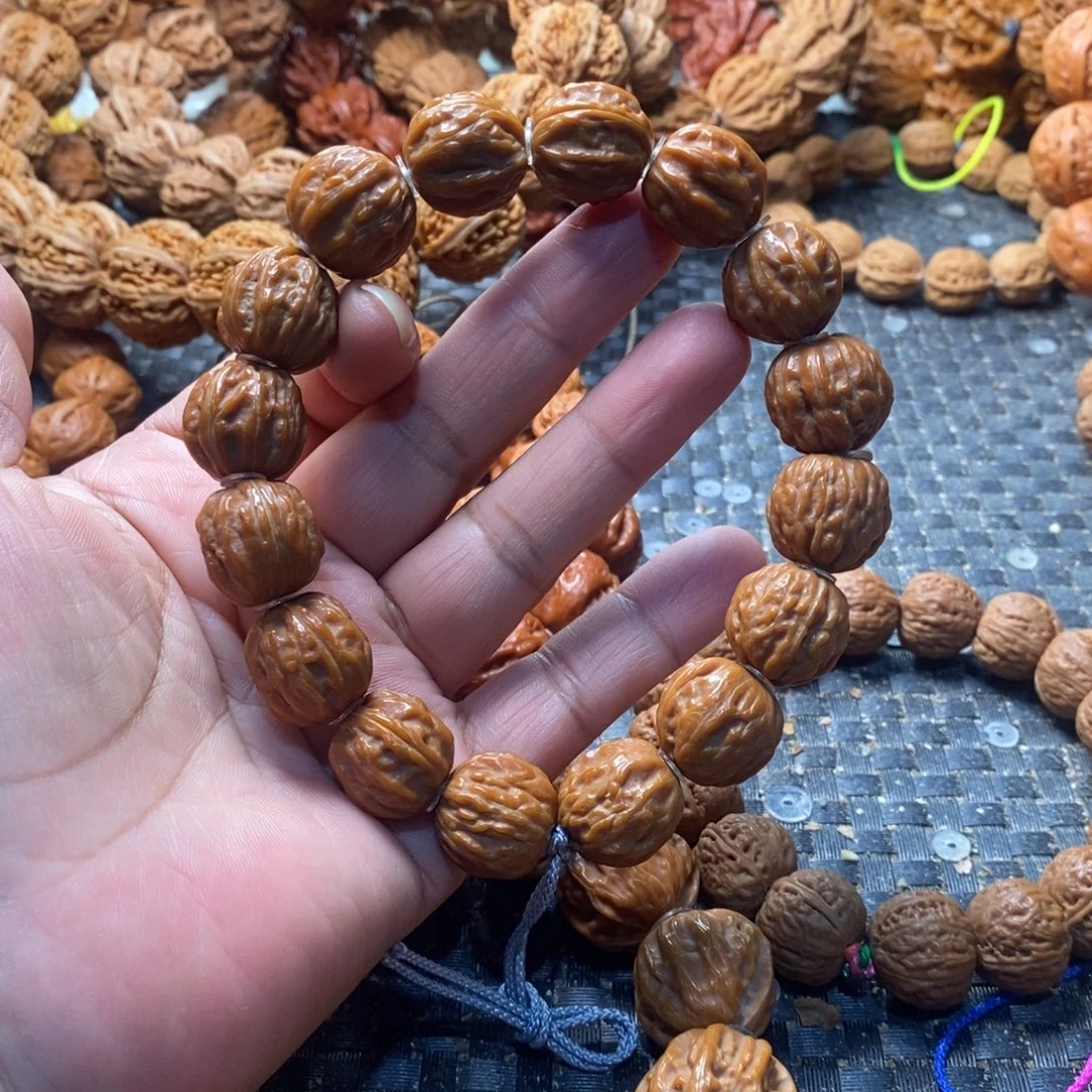 保***.文玩核桃吊坠树王