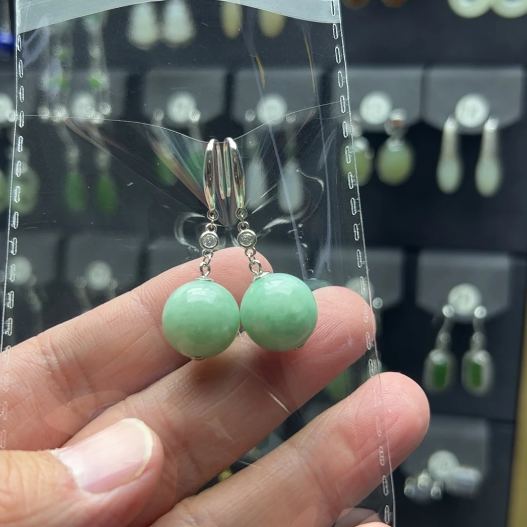 董***锵翡翠银S925镶嵌耳饰