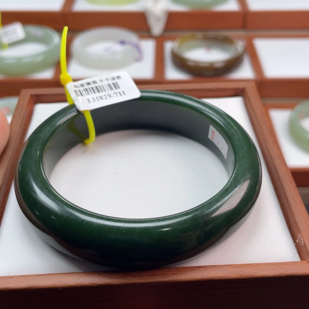 【闪购商品】未镶嵌手镯和田玉链接57。 60-61