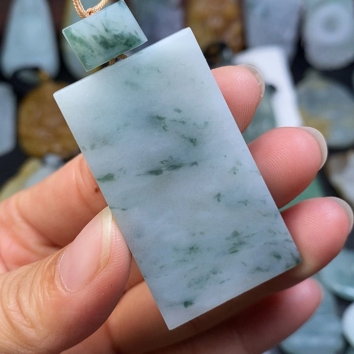定制翡翠未镶嵌一一