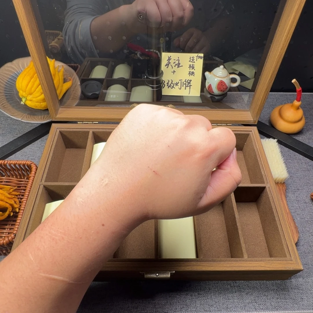 X***u文玩核桃吊坠虎头核桃 40