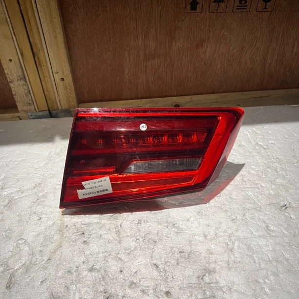 宝马19款5系G38尾灯