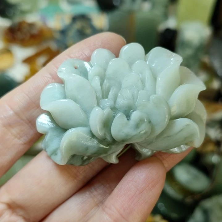 岫玉未镶嵌挂坠款式